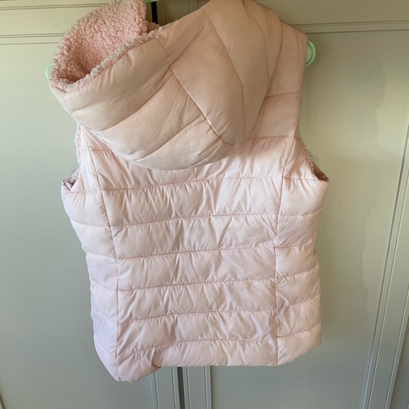 New York & Company Sherpa vest - S - Picture 3 of 4